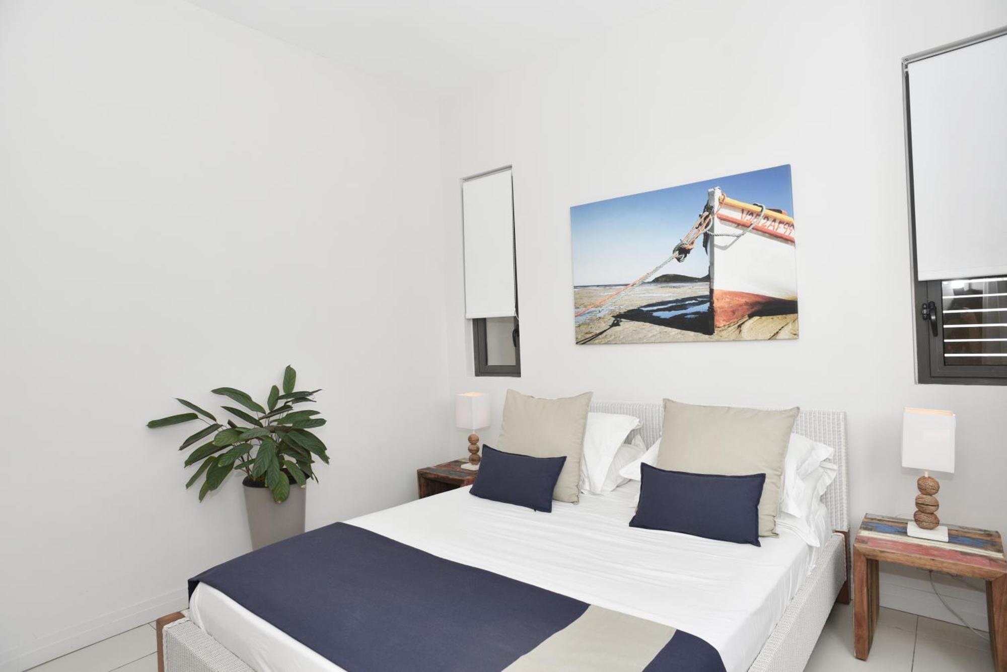 Cap Ouest Beachfront Luxury Penthouse & Apartment Flic-en-Flacq Buitenkant foto